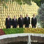 Uzumdan archa, qovundan tog‘. Dushanbedagi sammitdan fotoreportaj