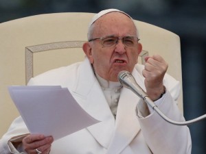 Рим папаси Швецияда Қуръон ёқилганини қоралади
