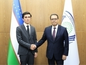 Вазир ёш болани қутқарган талабани тақдирлади