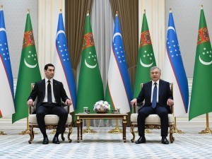 Mirziyoyev and Berdymukhamedov held a meeting in a narrow circle.  What did the presidents discuss?