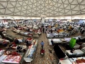 “This measure is not against people,” Tashkent authorities explain new rules for filming in markets