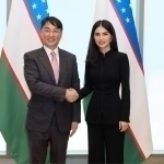 Saida Mirziyoyeva Gonkongdagi yirik xolding boshqaruvi raisi bilan uchrashdi