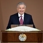 Президент ўзбекистонликларни Ўзбек тили байрами билан табриклади