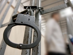 Наманганда 7 яшар қариндошини зўрлаган педофилга ҳукм ўқилди