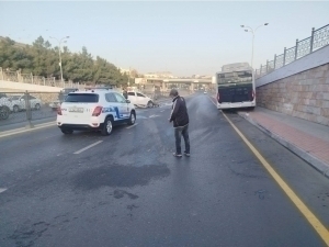 Самарқандда Cobalt автобусга бориб урилди