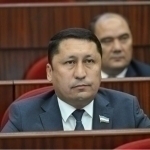 Maktablarga 350 mlrd so‘m ajratilgan, ammo jihozlar hali sotib olinmagan – deputat (video)