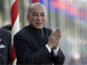 Камбоджа қироли саратонга чалинди