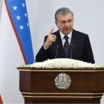 Мирзиёев Ўзбекистон байроғидан эркин фойдаланиш зарурлигини айтди