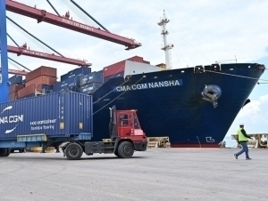 Turkiya Livanga 360 tonna insonparvarlik yordami yubordi