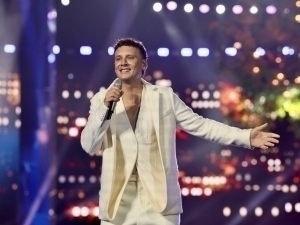 Туркиялик машҳур хонанда қўлга олинди