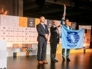 Flag of the Chess Olympiad was handed over to Uzbekistan