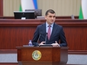 “Elektron retsept tushimizga ham kirib chiqdi”. Vazir yangi tizim joriy etilishiga oid dahshatli faktlarni ochiqladi (video) 