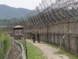 КХДР ҳарбийлари Жанубий Корея чегарасини кесиб ўтди