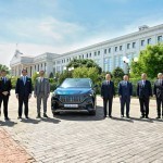 Мирзиёев Эрдўған совға қилган биринчи турк электромобилини ҳайдаб кўрди