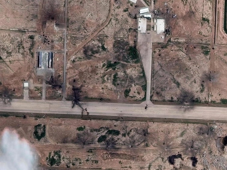 Bahrayndagi eng yirik neft zavodiga zarba berildi (video)