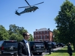 Kirkning o‘limi ortidan AQSHda olti amaldor harbiy bazalarga ko‘chib o‘tdi