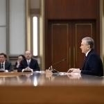 Prezident 29 ta davlat xizmatini xususiy sektorga berishga topshiriq berdi