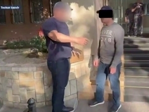 Xitoydan yuborilgan qariyb 25 kg narkotikni olayotganlar ushlandi (video)