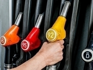 AI-92 gasoline price reduced as part of Uzbekistan fuel strategy