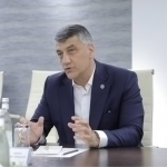 Россия ҳаёлпарастларидан тезроқ қутулиши керак – Алишер Қодиров