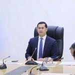 Umurzoqov boshchiligida maktab darsliklari to‘liq tekshiruvdan o‘tkaziladi