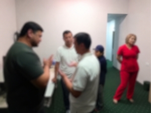 Jizzaxda fuqaroni shaxsiy suratlari bilan shantaj qilgan tadbirkor ushlandi (video)