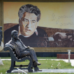Nur Sultonda Chingiz Aytmatov va Manas haykallari o‘rnatiladi