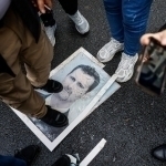 Сурия “Асад” соясидан чиқмоқда: шахсият культига нуқта қўйиш бошланди