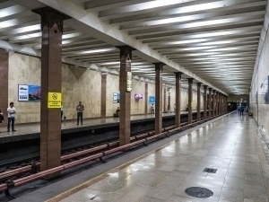 Тошкент метросида ойнали ҳимоя тўсиқлари ўрнатилади