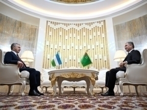 Mirziyoyev holds face-to-face negotiation with “Arkadag”