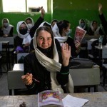 Rasmiy Toshkent Afg‘oniston maktablariga qizlarni qaytarishga bosh qo‘shmoqchi