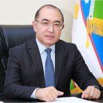 AOKAga yangi direktor tayinlandi. U ham Prezident Matbuot kotibi bo‘lgan 