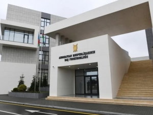 Uzbek fugitive extradited from Azerbaijan following fraud charges
