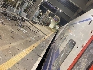 Эрон Тель-Авив марказидаги темирйўл станциясига зарба берди (видео)