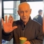 Netanyaxu o‘limi haqidagi mish-mishlar fonida ko‘rinish berdi (video)