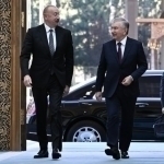 Shavkat Mirziyoyev Ilhom Aliyevni tabrikladi