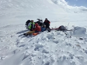 Камчаткада сайёҳлар адашиб, музлаб қолди. Қурбонлар бор