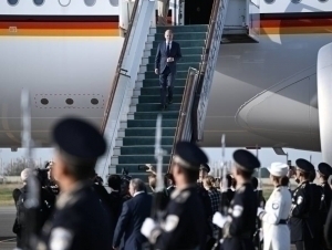 Olaf Scholz arrives in Uzbekistan