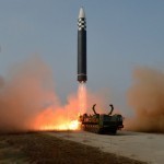 Kim Chen In sevimli raketasini yana sinovdan o‘tkazdi