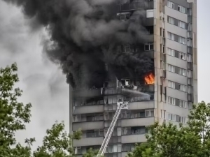 Бельгиядаги кўп қаватли уйда ёнғин чиқди. Қурбонлар бор