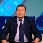 Mirziyoyev awards oriental studies scholar with honorary title