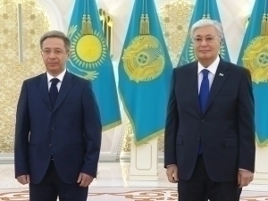 Ambassador of Uzbekistan presents the credentials to the President of Kazakhstan