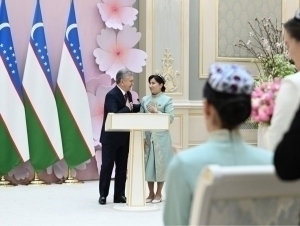 Shavkat Mirziyoyev qashqadaryolik qizga 2 xonali uy sovg‘a qildi 