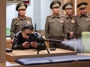 Ким Чен Ин янги снайпер милтиғини синовдан ўтказди