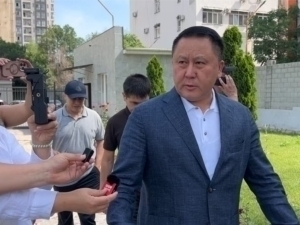 “75 lar xati” figuranti deputatlarga javob qaytardi