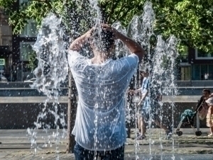 Heatwave continues: Up to 44°C expected in southern regions