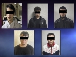 O‘zini ayol deb tanishtirib tovlamachilik qilgan o‘smirlar ushlandi (video)