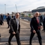 Britaniya Rossiyani “tiyish” uchun 12 ta suvosti kemasi qurmoqchi