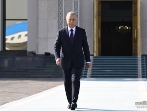 Mirziyoyev Samarqandga bordi