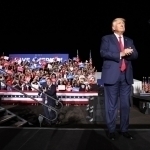 Trampga amerikaliklarning qanchasi ishonadi?